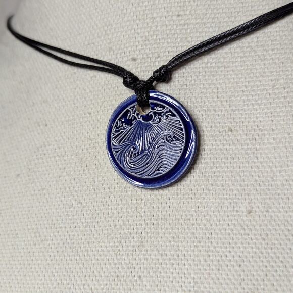 Ceramic Ocean Waves Pendant Y2K Hippie Whimsical Choker Necklace Charms Jewelry - Picture 5 of 5
